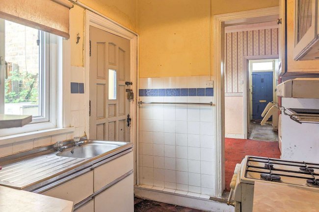 53 Beulah Road, Sutton, Surrey, SM1 2QG 9