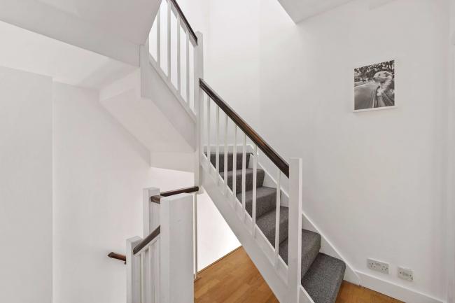 4 Elvaston Mews, South Kensington, London SW7 5HY 1