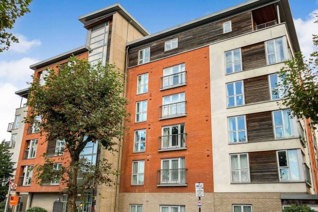 Flat 2, Heathfield Court, 248, Tredegar Road, Bow, London, E3 2GQ 5