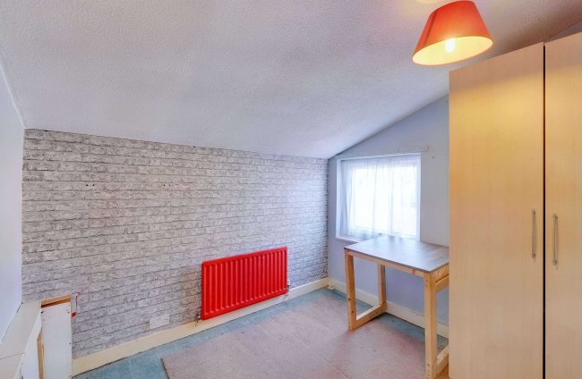 135 Kathleen Road, Southampton, Hampshire, SO19 8LP 3