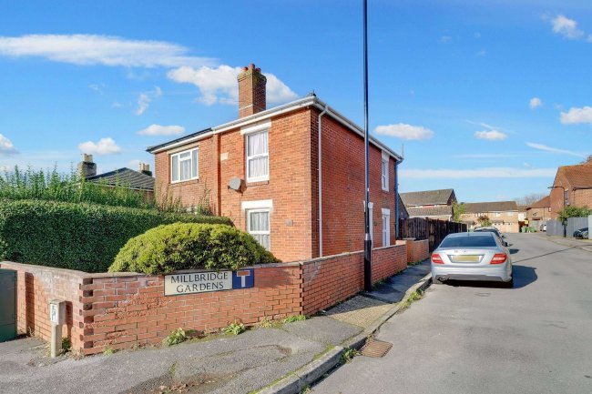 135 Kathleen Road, Southampton, Hampshire, SO19 8LP 3