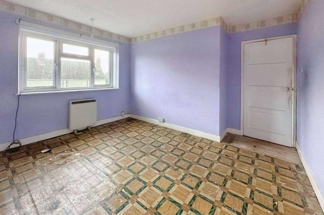 9 Mill Hill Avenue, Tidworth, Wiltshire, SP9 7JL 1