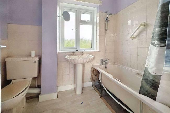 9 Mill Hill Avenue, Tidworth, Wiltshire, SP9 7JL 1