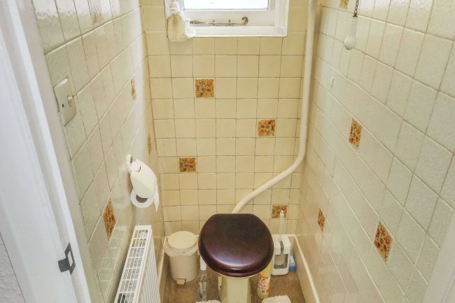 75 Stanley Road, Teddington TW11 8UB
 8