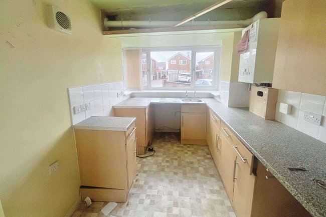 14 Glastonbury Close, Mansfield Woodhouse, Nottinghamshire, NG19 8JN 9