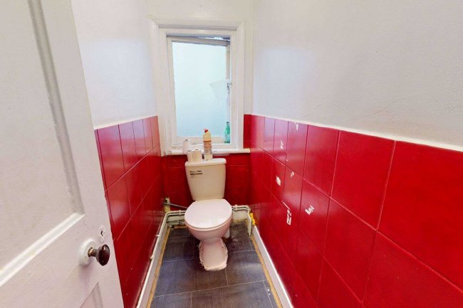 408 Brighton Road, South Croydon, CR2 6AN 7