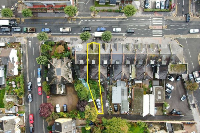 408 Brighton Road, South Croydon, CR2 6AN 7