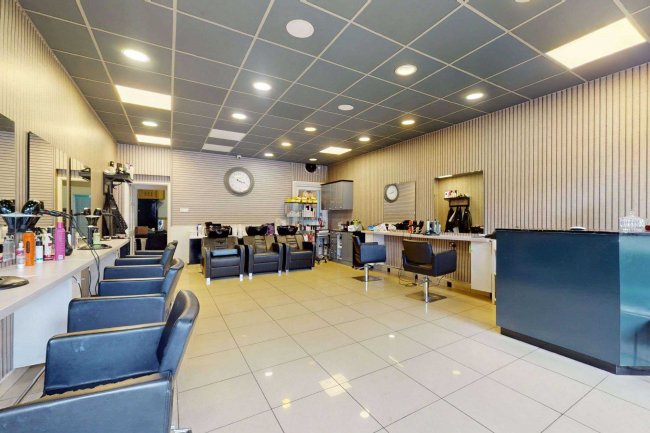 408 Brighton Road, South Croydon, CR2 6AN 7