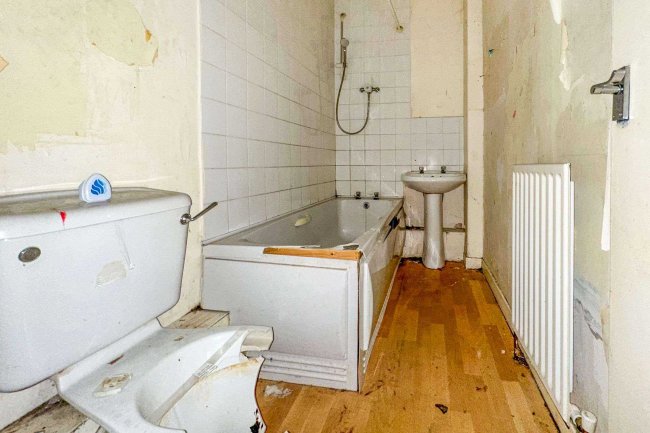 8 Hampstead Road, Newcastle Upon Tyne, NE4 8AD 4