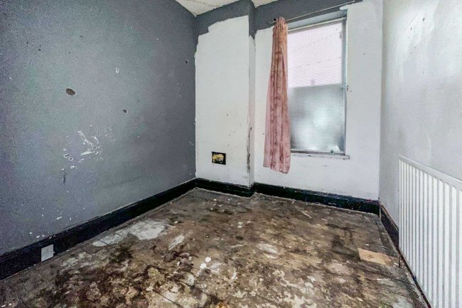 8 Hampstead Road, Newcastle Upon Tyne, NE4 8AD 4