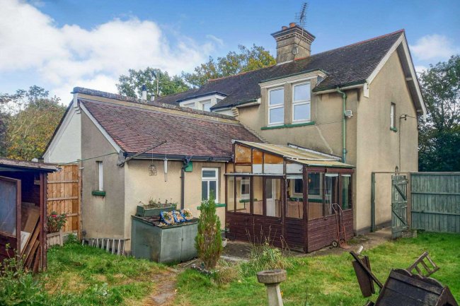 40 Hall Lane, Shenfield, Essex, CM15 9AN 9