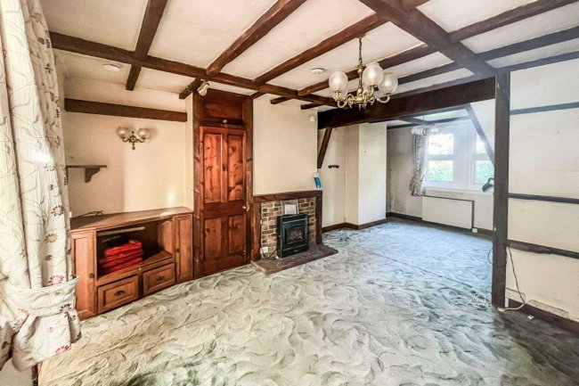 40 Hall Lane, Shenfield, Essex, CM15 9AN 9