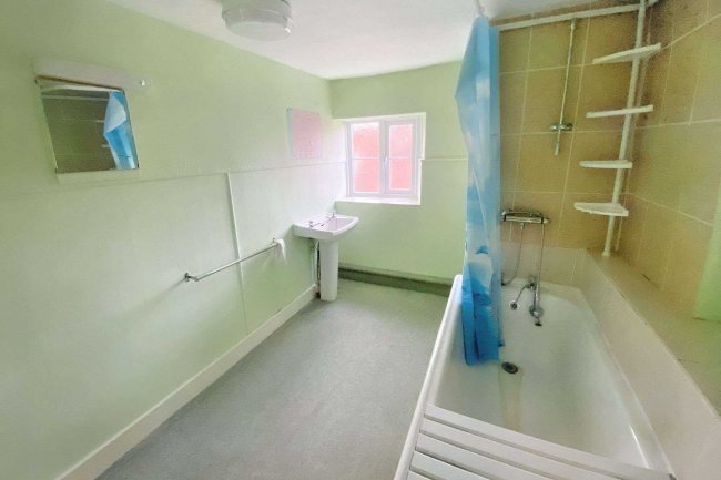 1 High Street, Rippingale, Bourne PE10 0SR 8