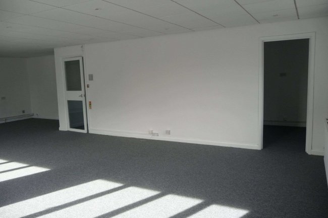 7a Horton Road, Datchet, Berkshire SL3 9EN 1