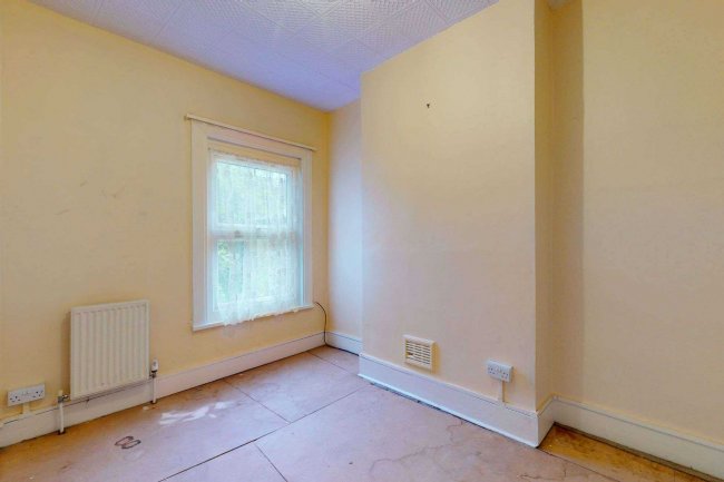 227 Milkwood Road, Herne Hill, London, SE24 0JE 5