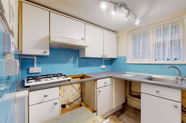 227 Milkwood Road, Herne Hill, London, SE24 0JE 5