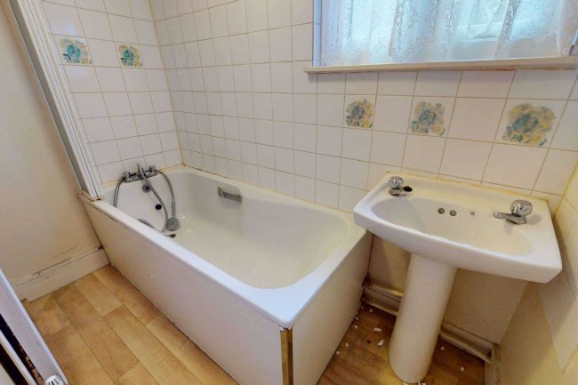 227 Milkwood Road, Herne Hill, London, SE24 0JE 5