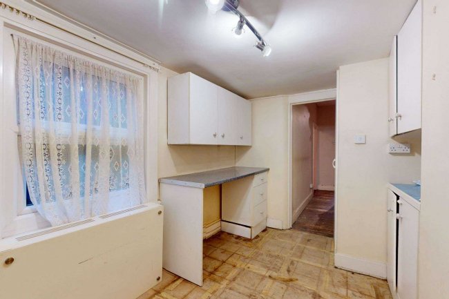 227 Milkwood Road, Herne Hill, London, SE24 0JE 5