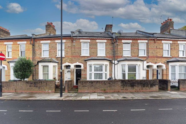 227 Milkwood Road, Herne Hill, London, SE24 0JE 5