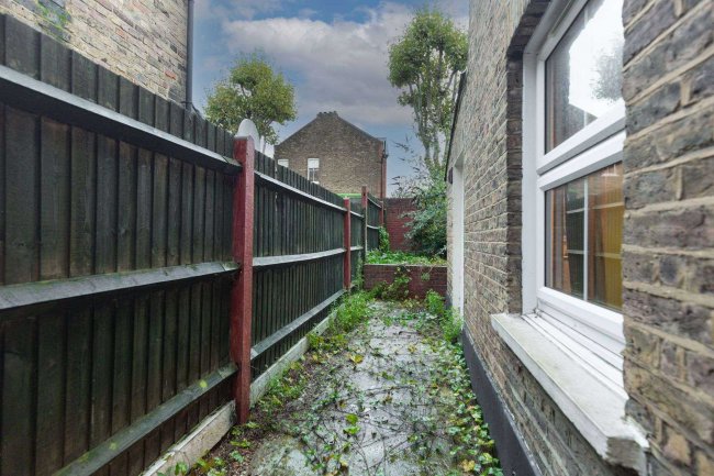 30 Poplar Road, Herne Hill, London, SE24 0BW 3