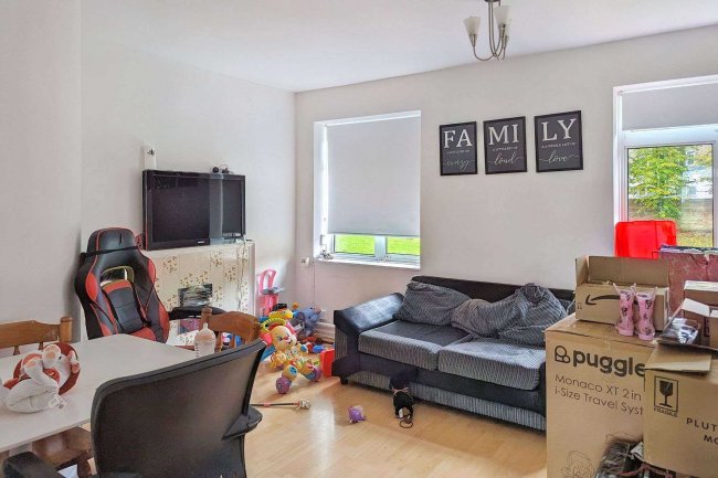 19 Bromleigh Court, Sydenham Hill, London, SE23 3PW 4