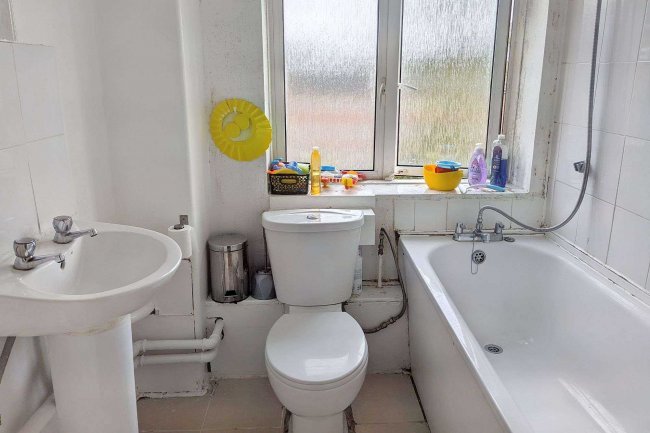 19 Bromleigh Court, Sydenham Hill, London, SE23 3PW 4