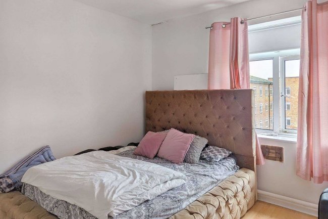 19 Bromleigh Court, Sydenham Hill, London, SE23 3PW 4