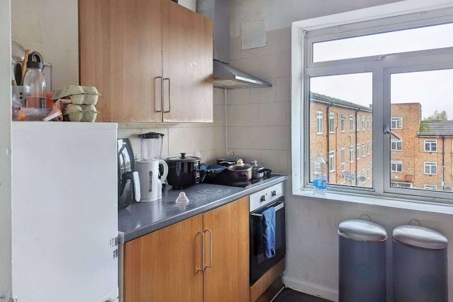 19 Bromleigh Court, Sydenham Hill, London, SE23 3PW 4