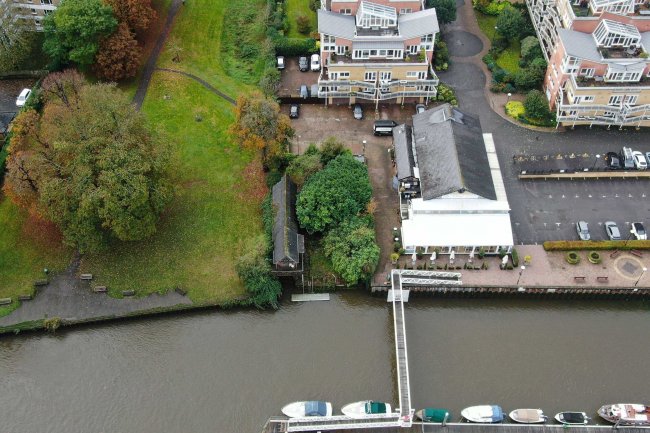 Aldous Boathouse, 20a Manor Road, Teddington, TW11 8BG 5