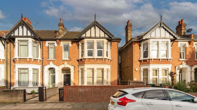 FF Flat B, 92 Wanstead Park Avenue, Manor Park, E12 5EF 6