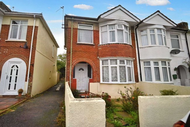 28 Hill Park Road, Gosport, Hampshire, PO12 3EB 1