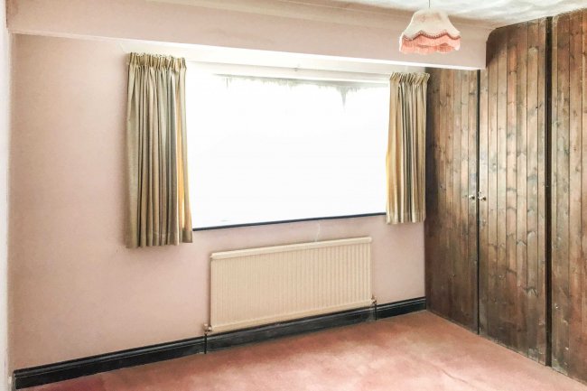 1 Hayes Lane, Canvey Island, SS8 0ES 9