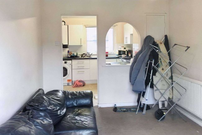20 Scaldhurst, Pitsea, Basildon SS13 1JJ 6