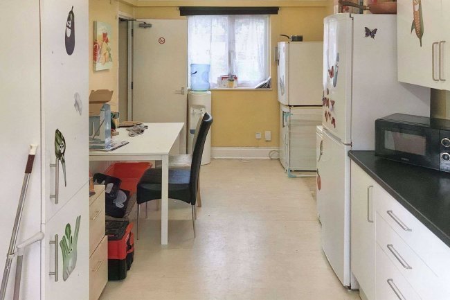 22 Wythefield, Basildon, Essex, SS13 3EN 8