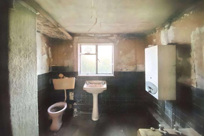 63 Goldsmith Road, Walthamstow, London E17 6AN 9