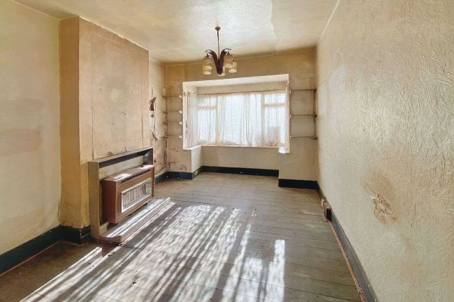 63 Goldsmith Road, Walthamstow, London E17 6AN 9