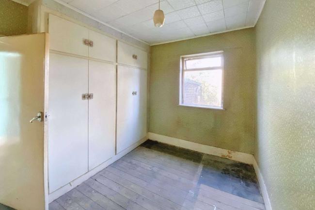 63 Goldsmith Road, Walthamstow, London E17 6AN 9