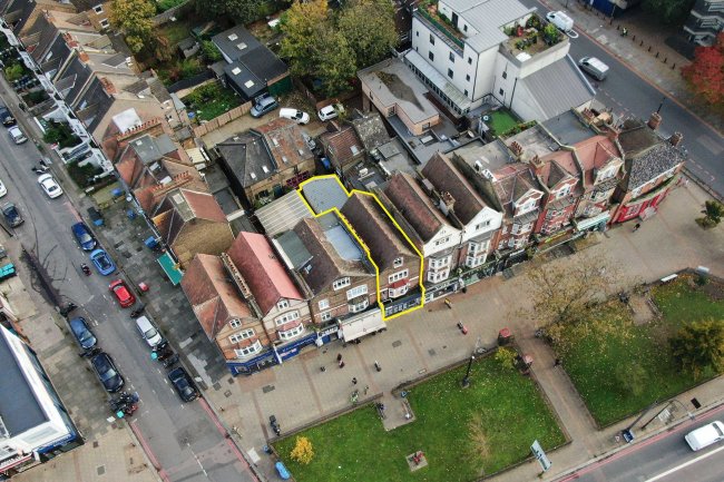 121 Rushey Green, Catford, SE6 4AA 3