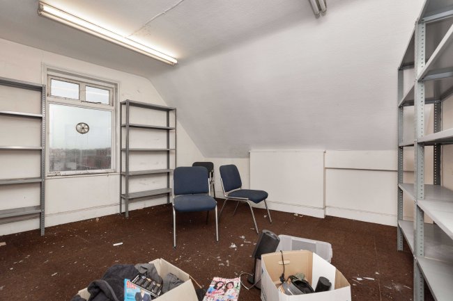 121 Rushey Green, Catford, SE6 4AA 3