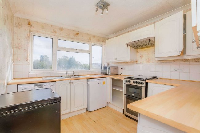 458 Staines Road West, Ashford, TW15 1RZ 8