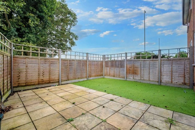 458 Staines Road West, Ashford, TW15 1RZ 8