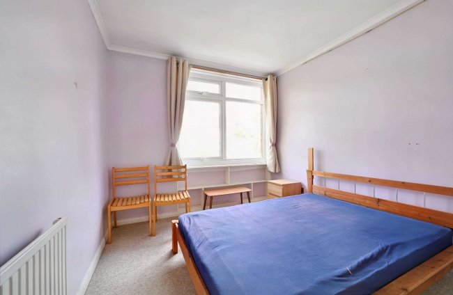 5 The Pines, Purley, Surrey, CR8 2DZ 6