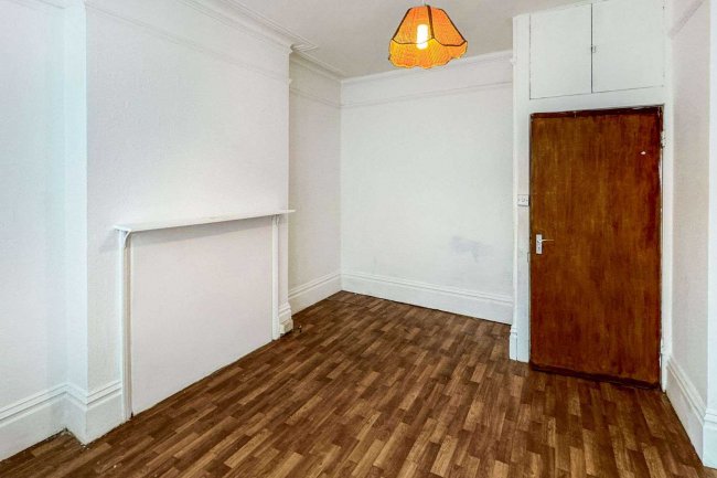 16a Elmwood Road, London, SE24 9NU 5