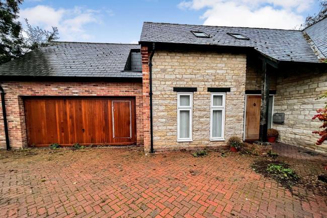 Walnut Cottage, 17 Hickmire, Wollaston, NN29 7SL 10