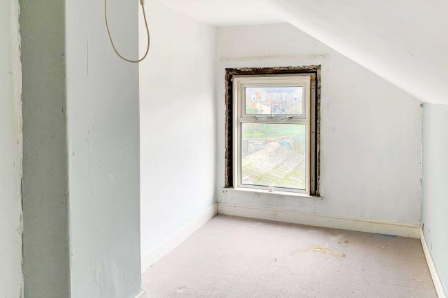 100 Earl Street, Grimsby, Lincolnshire, DN31 2PW 10