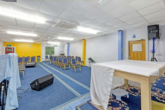 First Floor, 24 Green Street, Enfield, EN3 7HQ 1