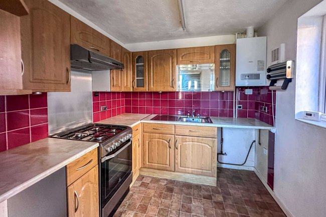 21 Bluebell Drive, Leicester, LE2 6TZ 2