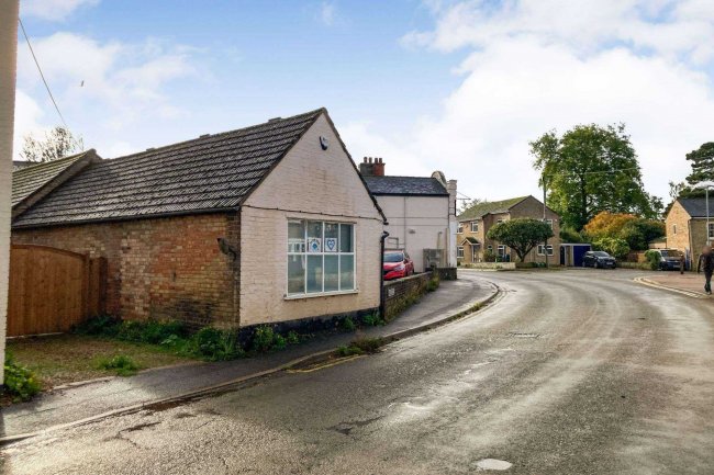 4 Station Road, Swavesey, Cambridge CB24 4QJ 4