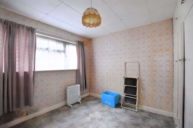 53 Meadowview Road, Catford, London, SE6 3NL 1