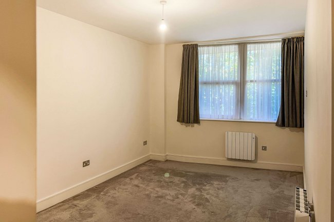 Flat 7 Technology House, Furlong Road, Bourne End, Buckinghamshire, SL8 5AJ 2